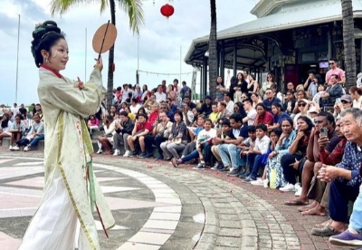 龙舟竞渡 非遗添香——毛里求斯举办第十六届龙舟节庆典活动